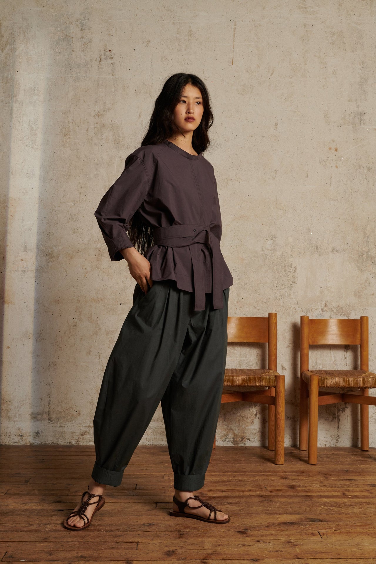 Détail macramé en cuir sur le dessus