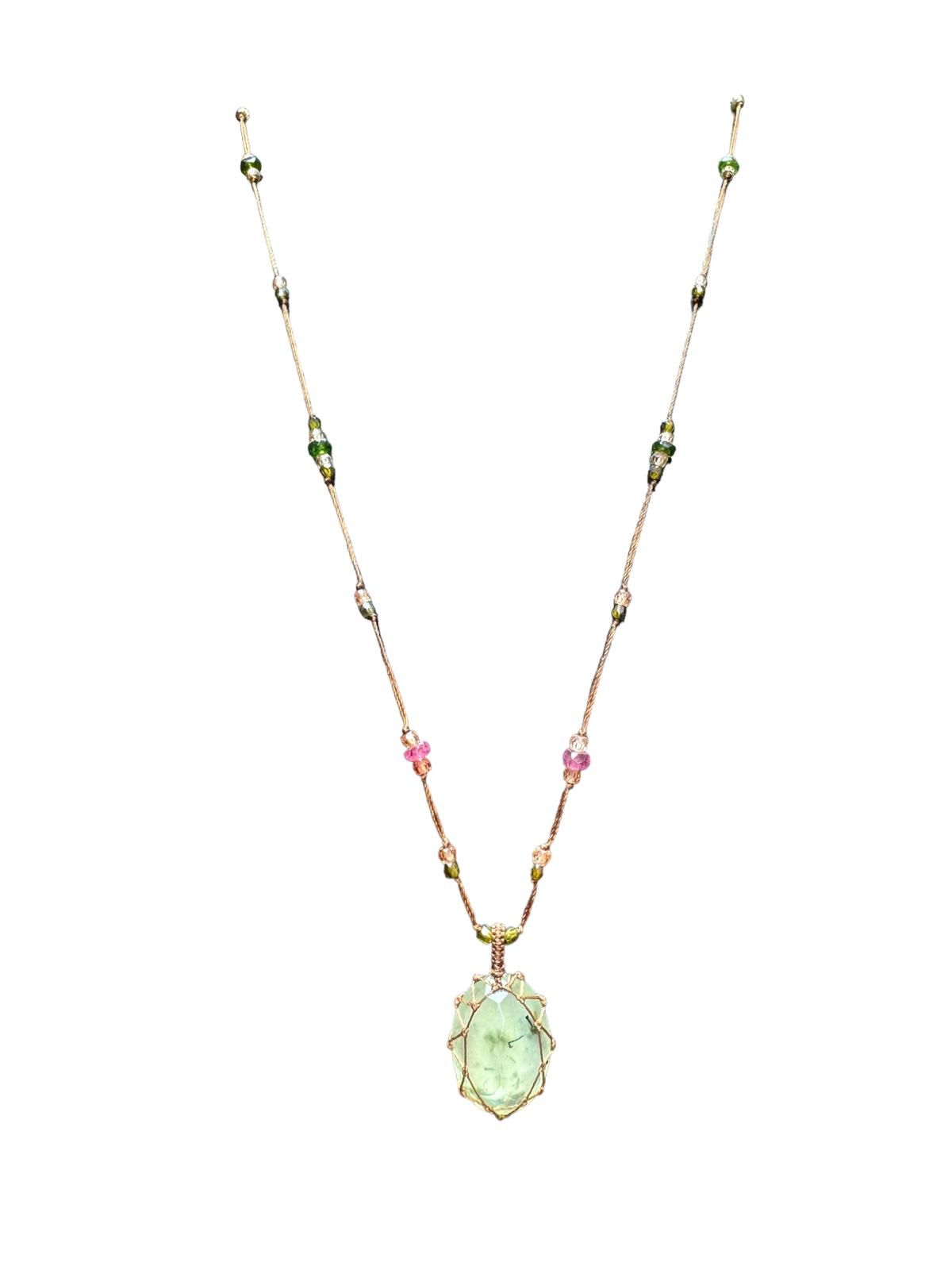 Collier tibétain court Prehnite Rutile  - Sharing