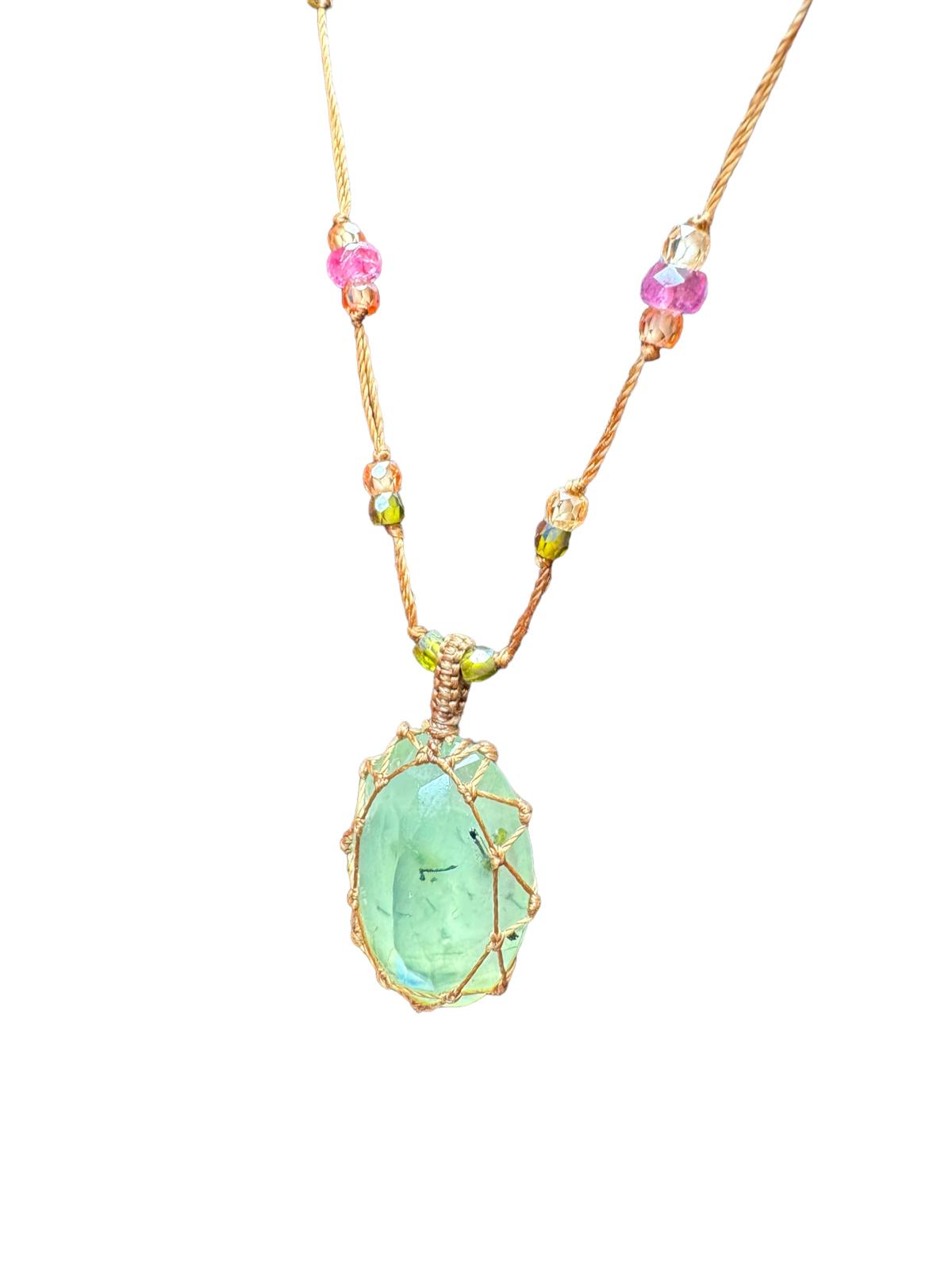 Collier tibétain court Prehnite Rutile  - Sharing