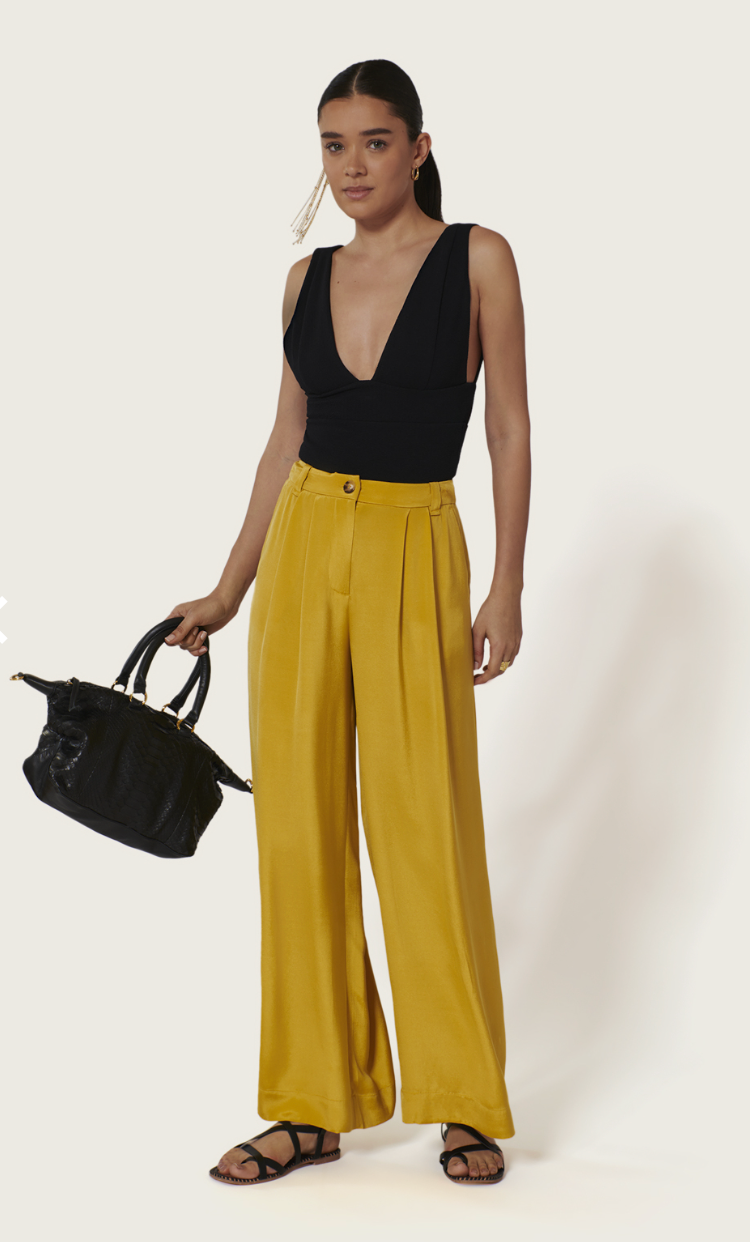 Top Nikita Noir - Karma Koma