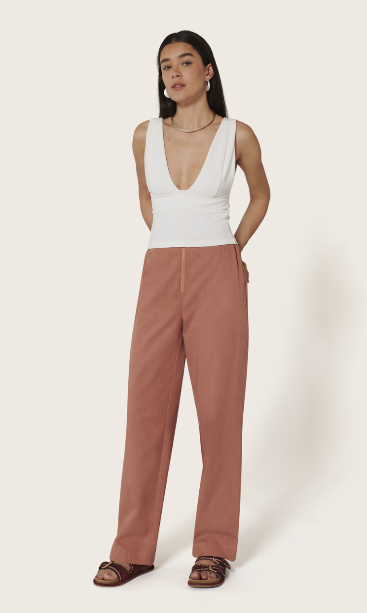 Top Nikita Snow - Karma Koma