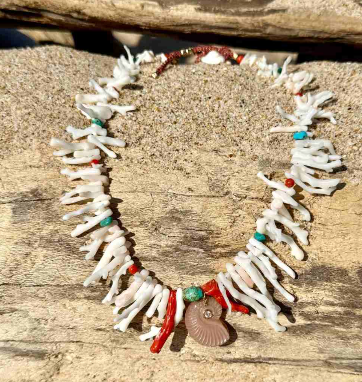 Collier Sicile Branches de Corail Blanc - Room Service