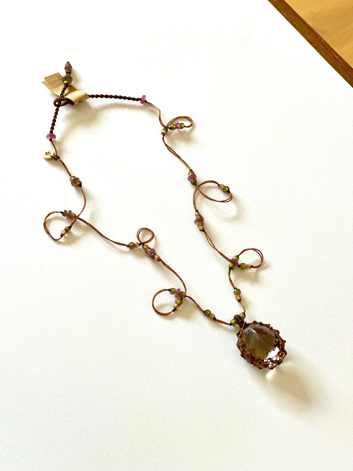 Collier Court Tibétain Quartz Fumé Fil Brun - Sharing