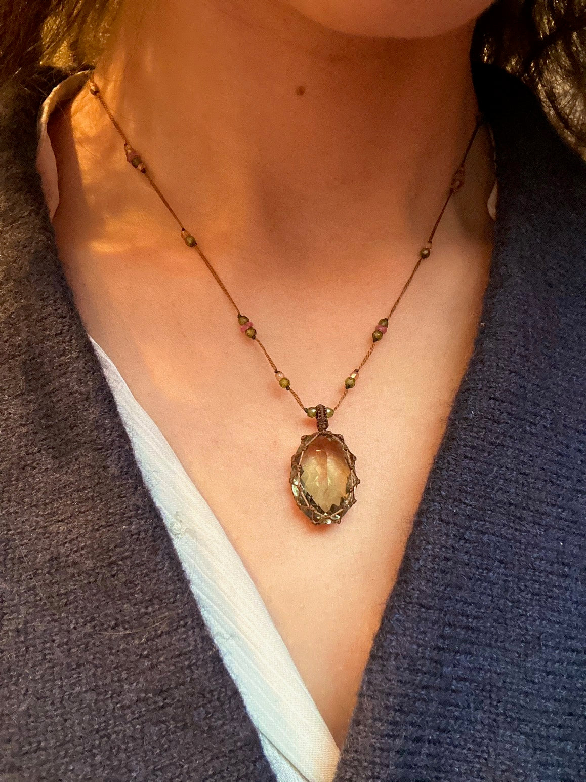 Collier Court Tibétain Améthyste Verte Fil Brun - Sharing