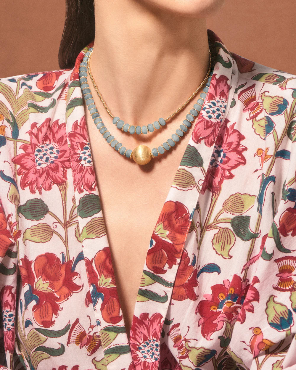 collier avec pierre aigue marine et argent plaqué or 24 carats