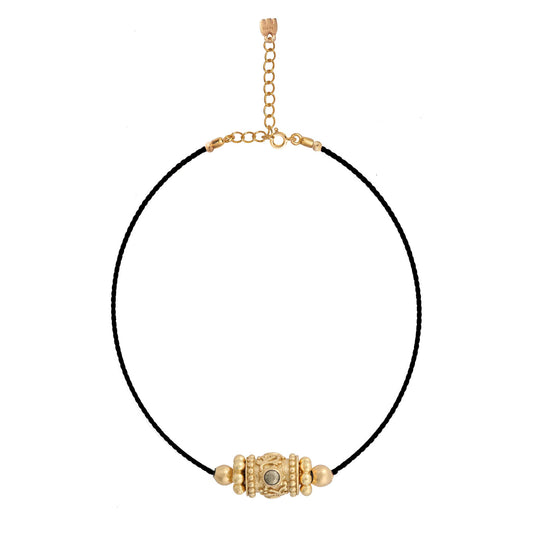 Collier choker Rakhi en pyrite avec fil noi