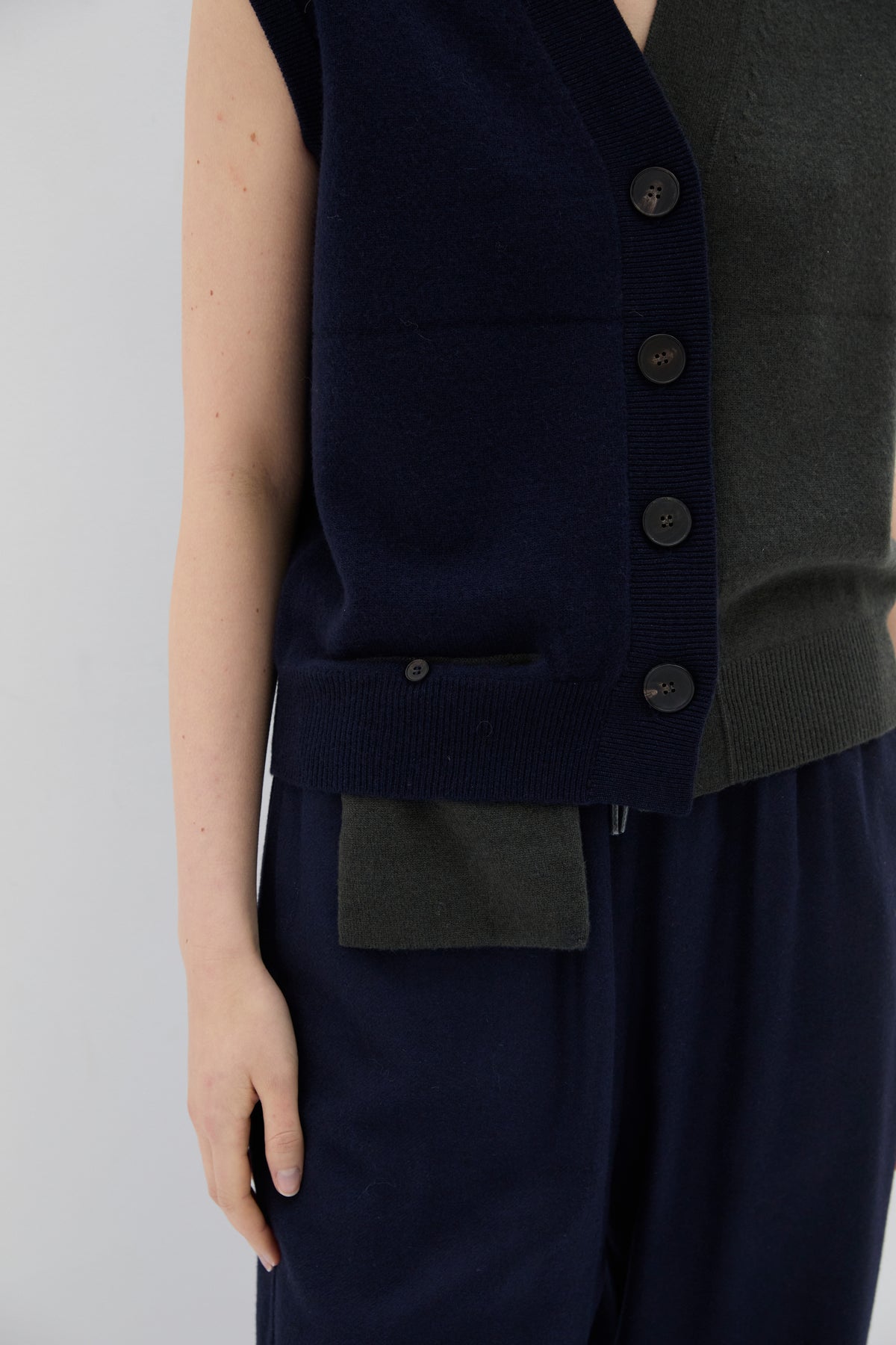 Cardigan Sans Manches Navy/Dark Green - Phisique du Role