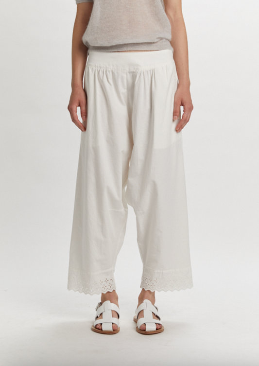 Pantalon Grandmother Blanc Détails Dentelle - Phisique du Role