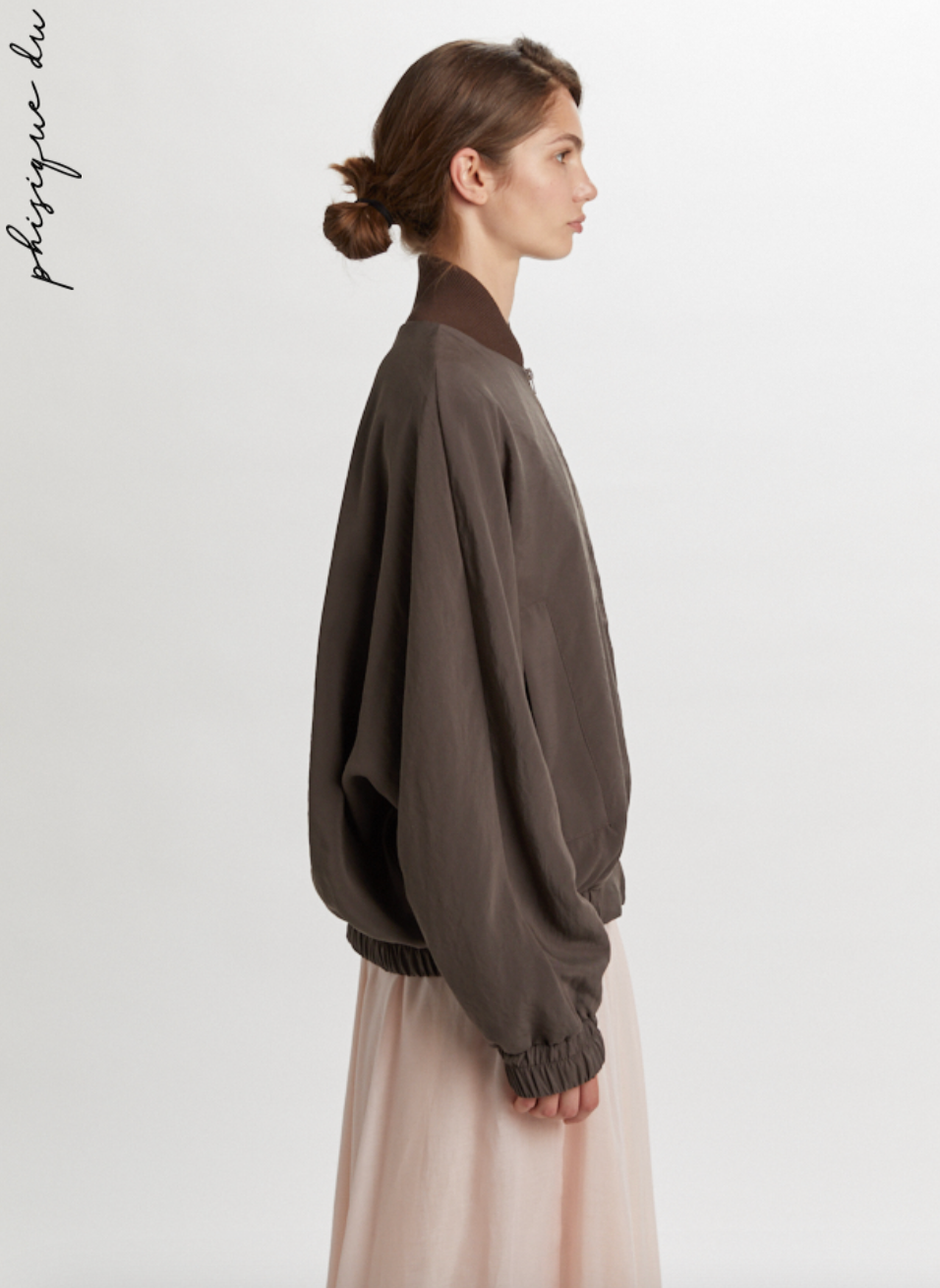 Bomber in Liquid Habutay Gardening - Phisique du Role