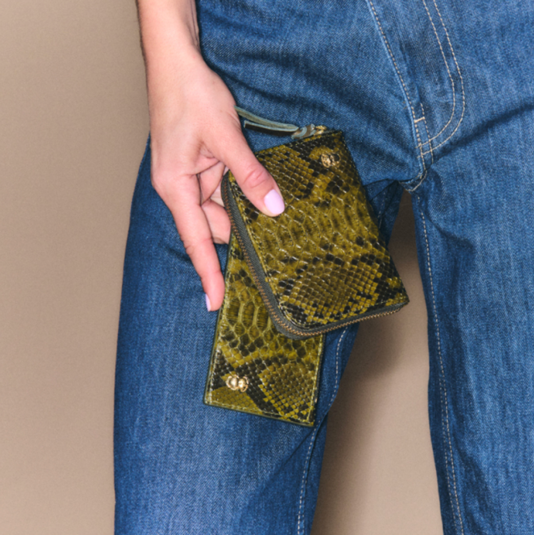 Portefeuille Python Mini Bob Dark Kaki - Claris Virot
