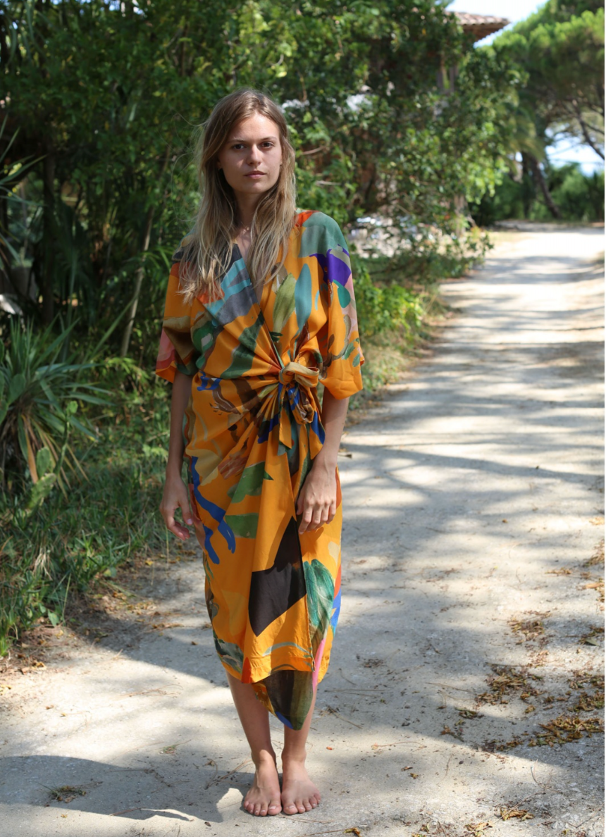 Robe Dancing Wood Orange - G. Kero