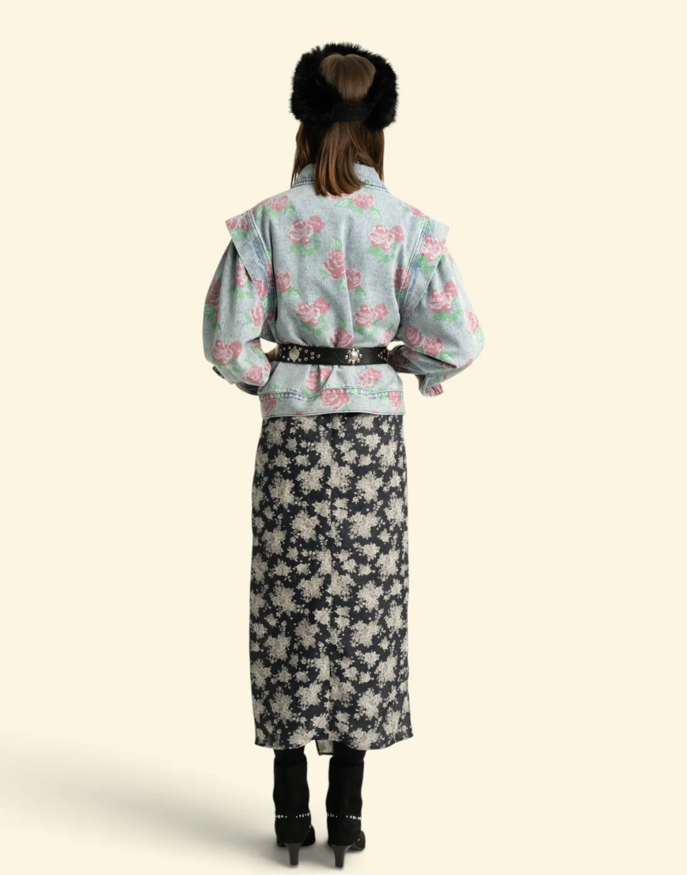 Jacket Washed Blue Denim w/ Flowers - Sisters Department