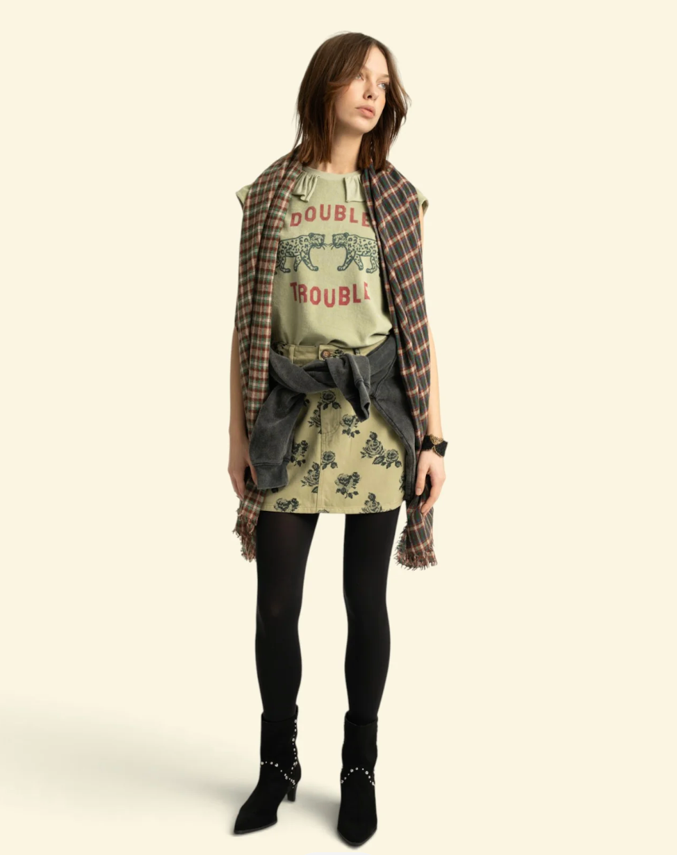 Sleeveless T-Shirt w/ Ruffled Collar Double Trouble - Sisters Department