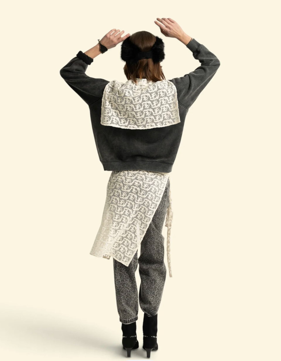 Sweatshirt Fadded Black I'm Innocent Print - Sisters Department