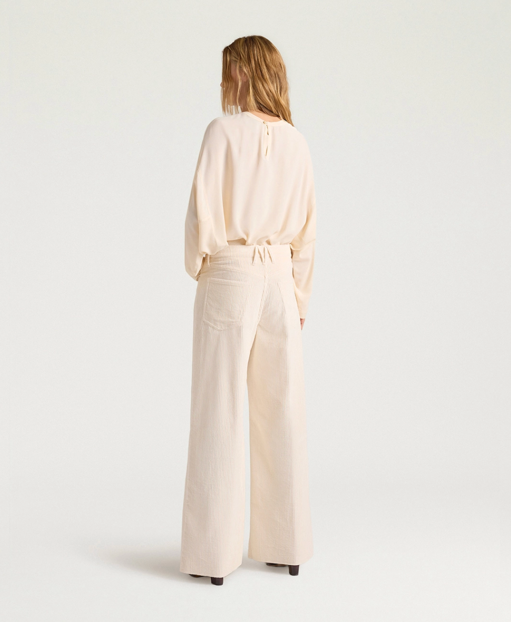 Pantalon Aoki Velours Courbé Crème - Momoni