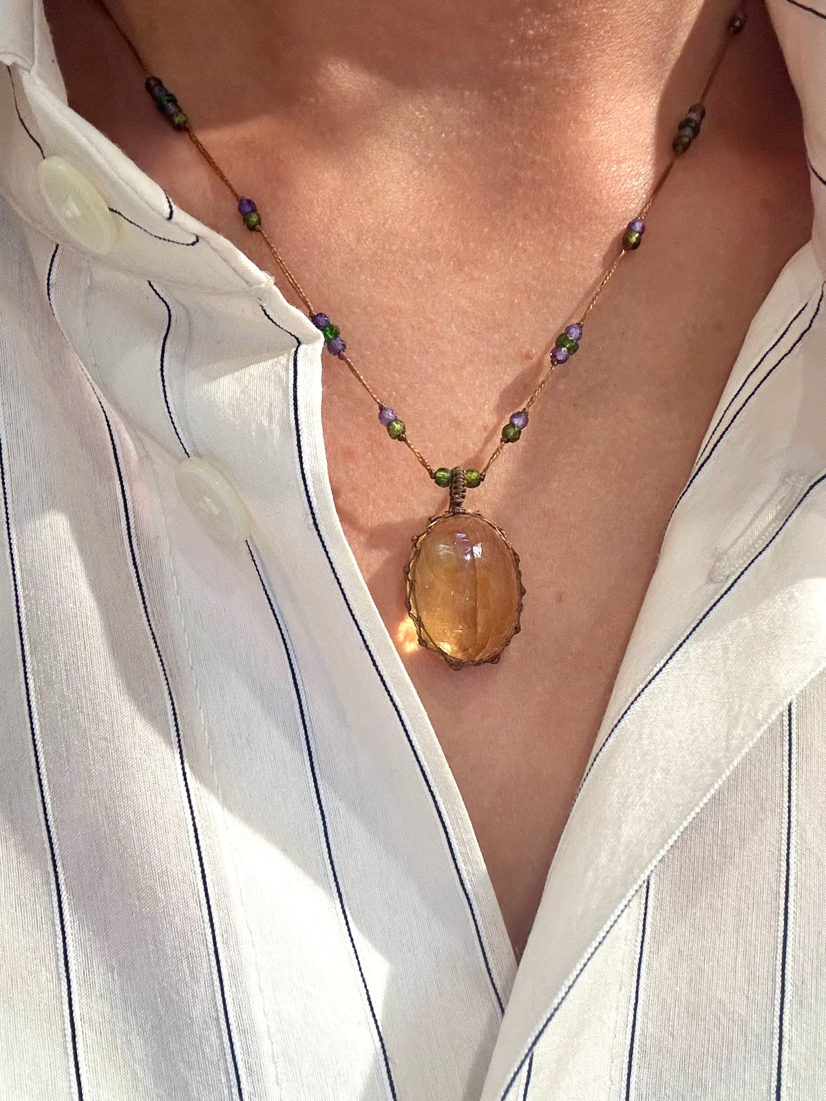 Collier Court Tibétain Citrine Fil Brun - Sharing