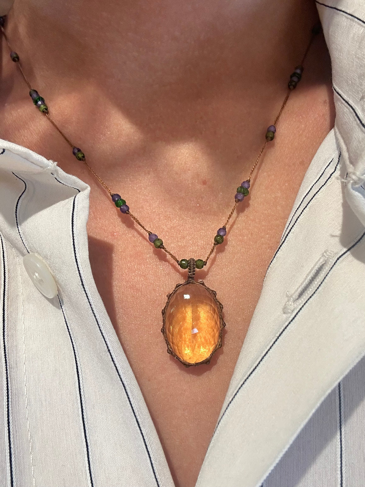 Collier Court Tibétain Citrine Fil Brun - Sharing