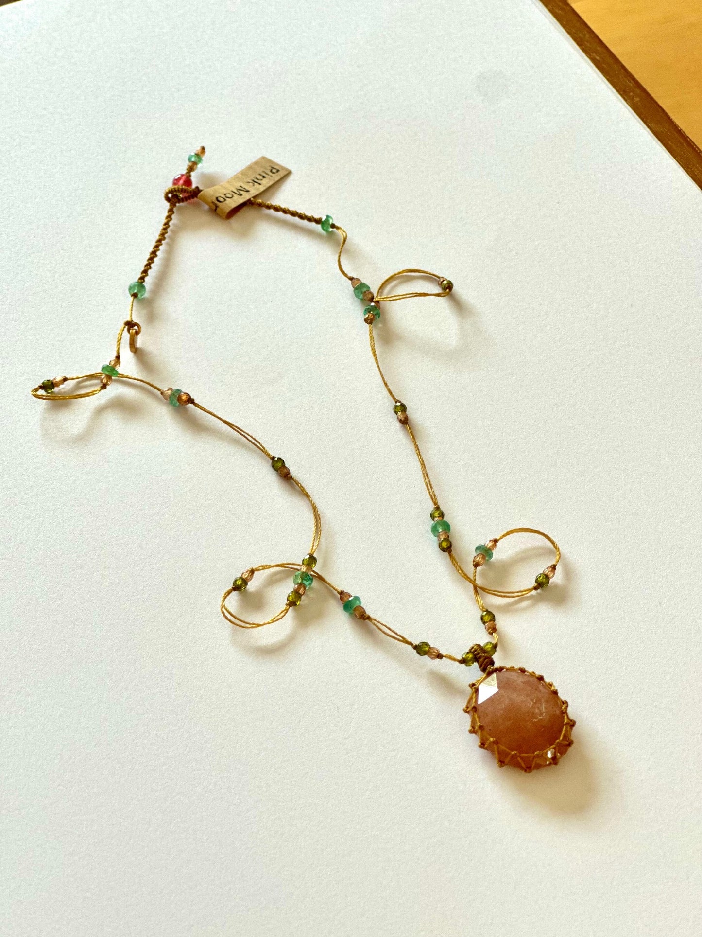 Collier Court Tibétain Pink Moonstone - Sharing