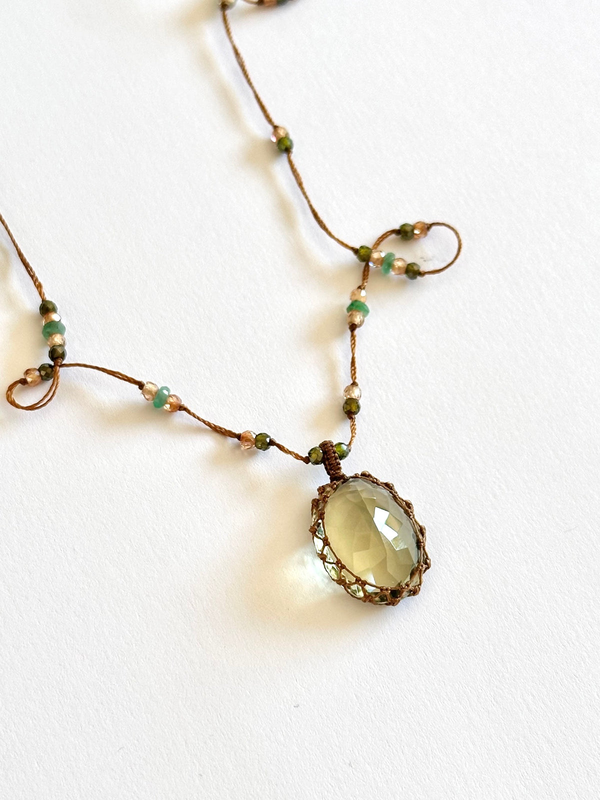Collier Court Tibétain Améthyste Verte - Sharing