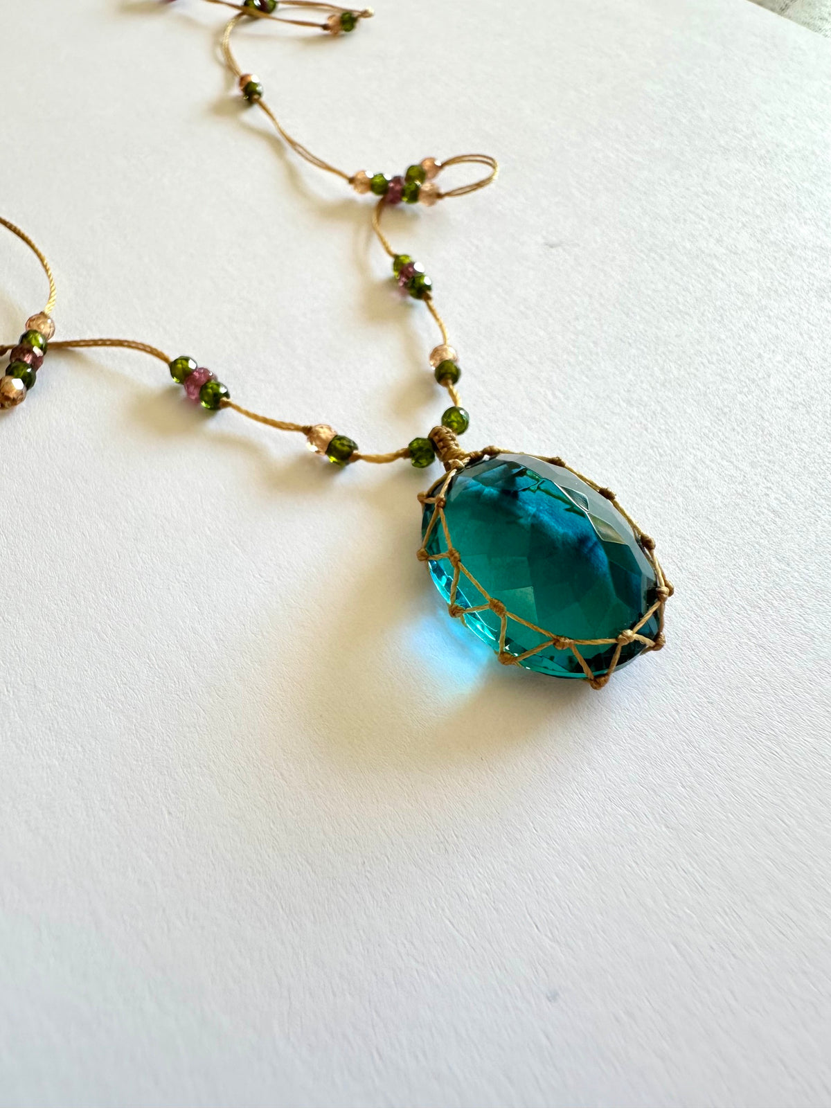 Collier Court Tibétain Fluorite Bleue 2 (Rare) - Sharing