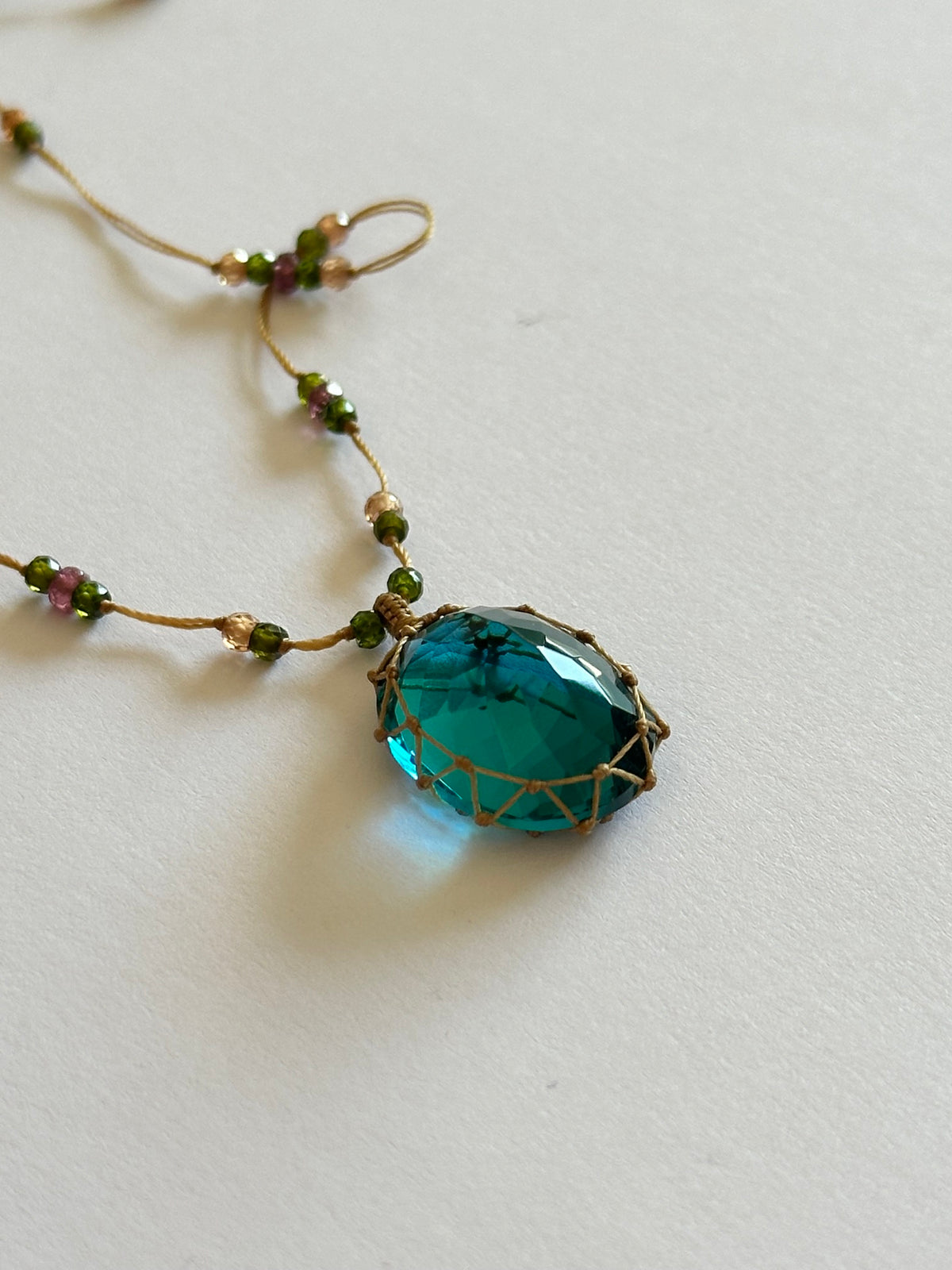 Collier Court Tibétain Fluorite Bleue 2 (Rare) - Sharing