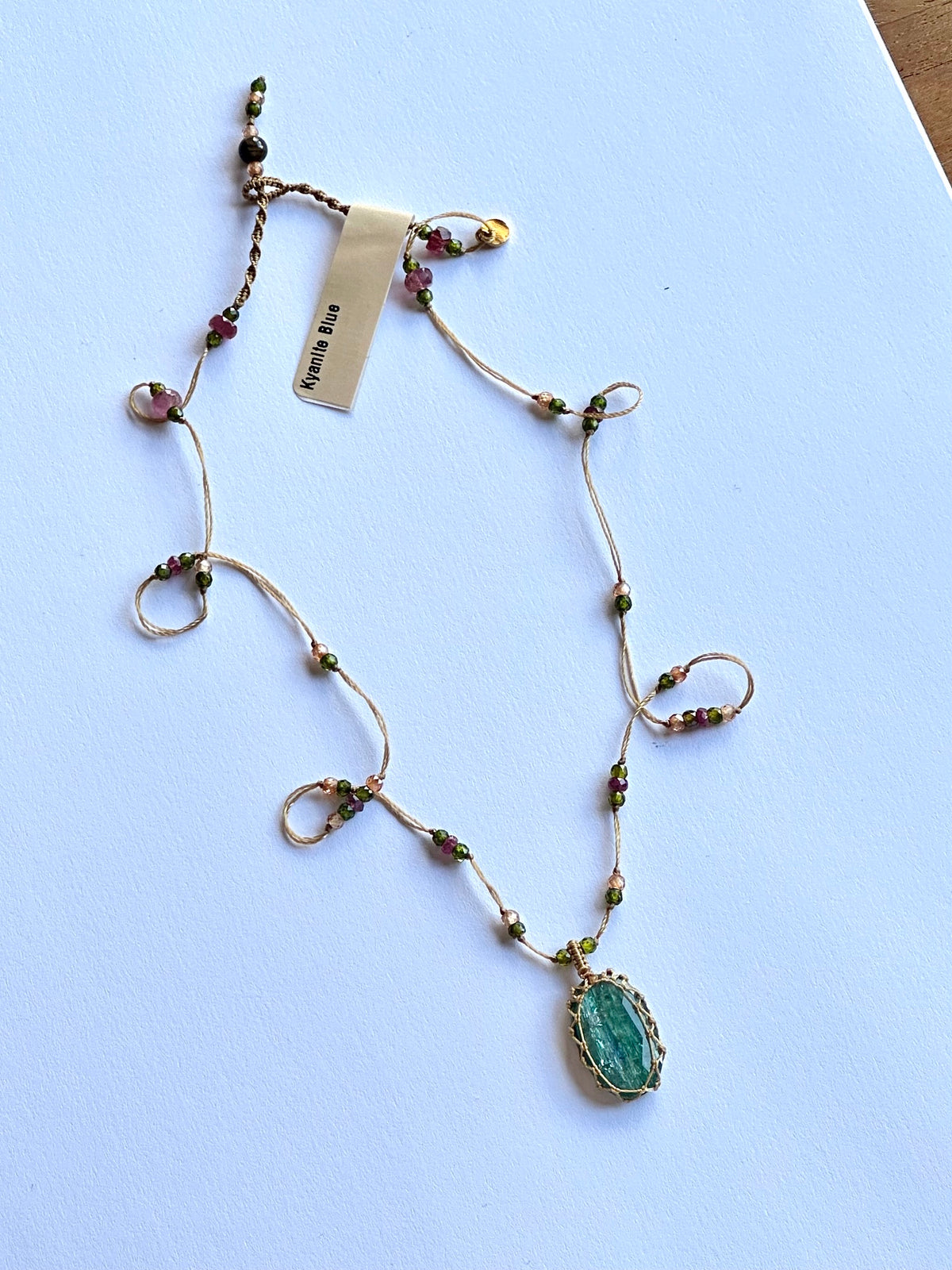 Collier Court Tibétain Kyanite Bleue (Rare) - Sharing