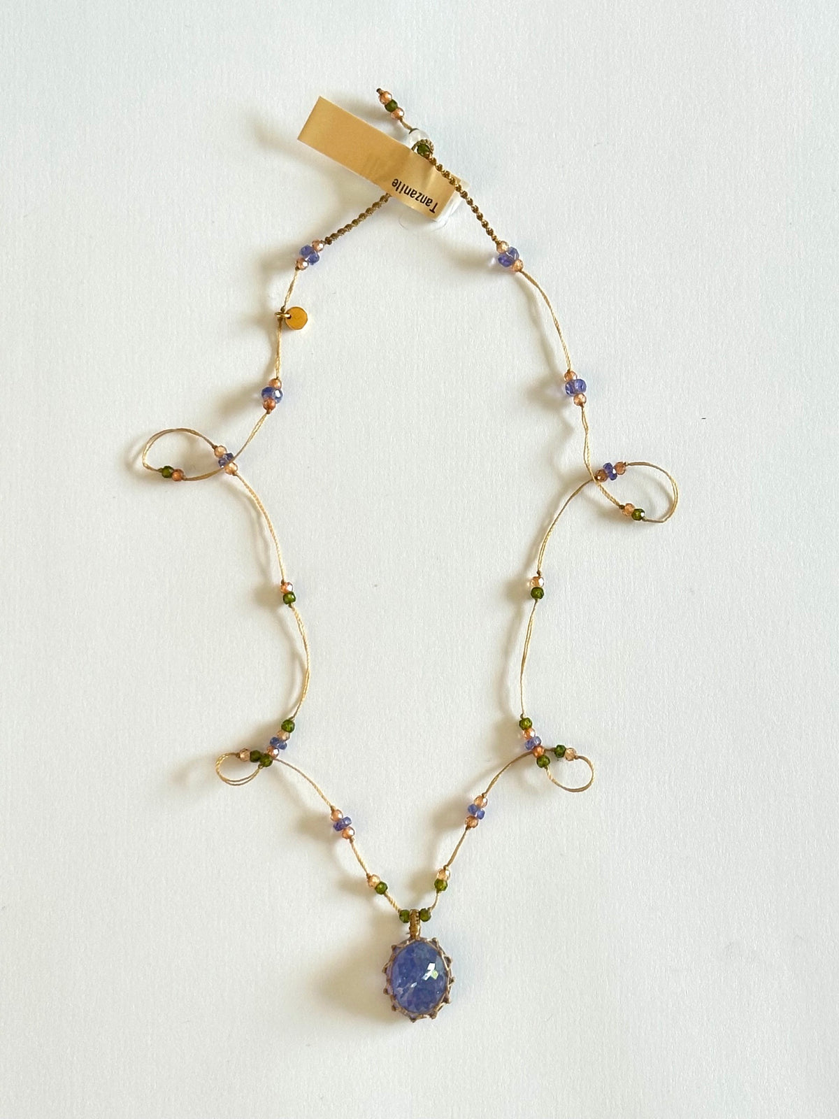 Collier Court Tibétain Tanzanite (Rare) - Sharing