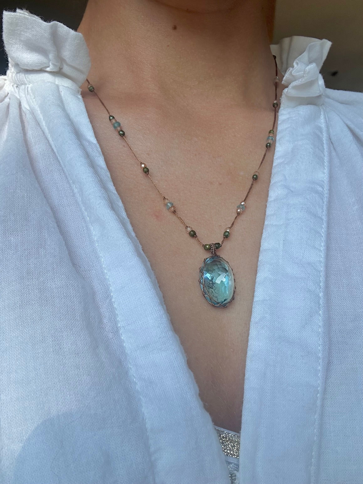 Collier Court Tibétain Topaze Bleue (Rare) - Sharing