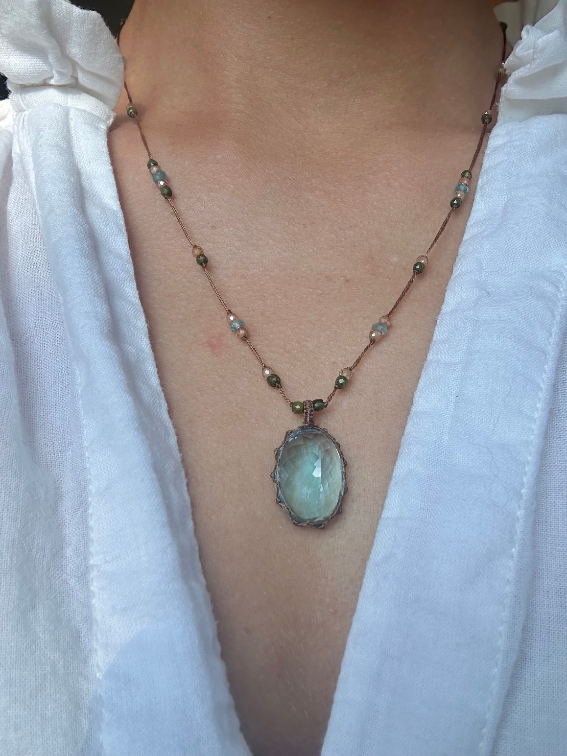Collier Court Tibétain Topaze Bleue (Rare) - Sharing