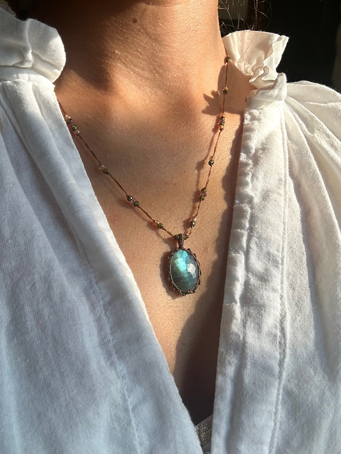 Collier Court Labradorite Blue Fire - Sharing