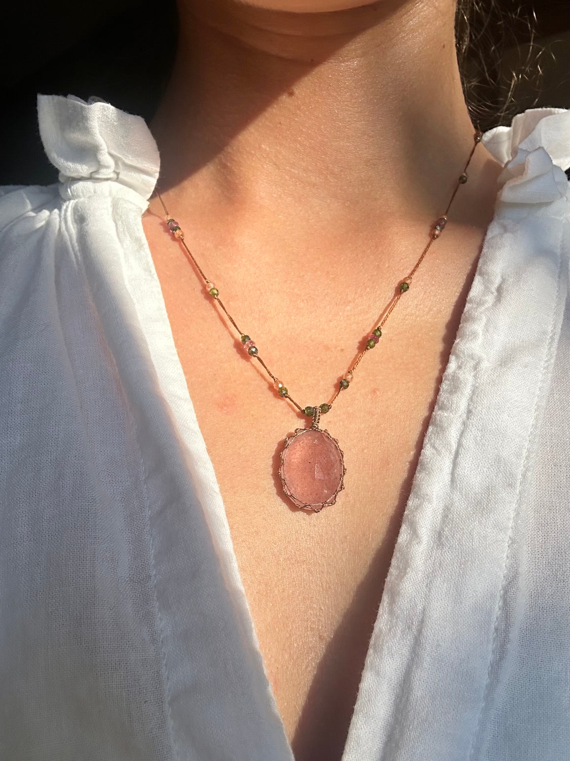 Collier Court Tibétain Strawberry Quartz Rose - Sharing