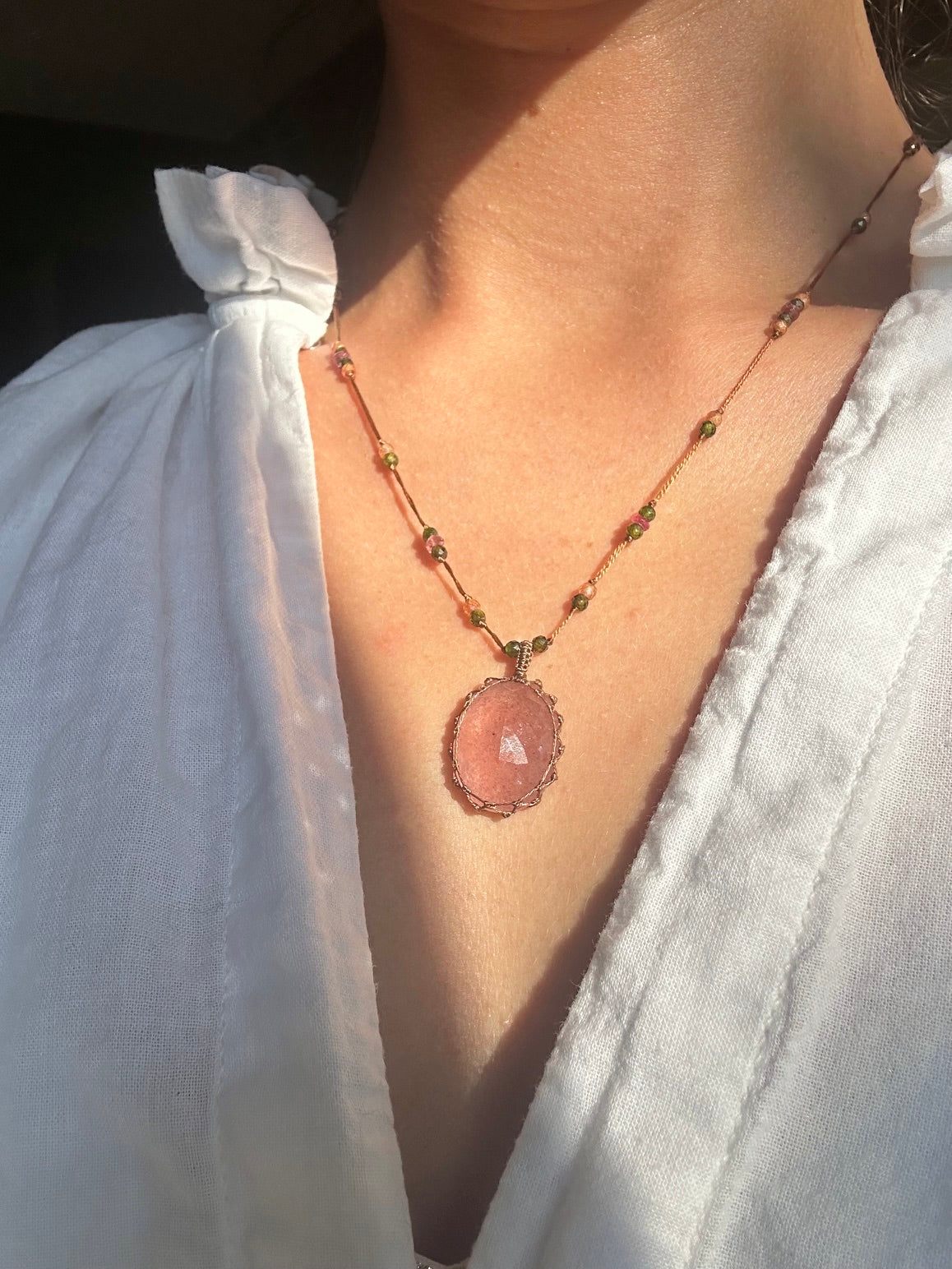Collier Court Tibétain Strawberry Quartz Rose - Sharing