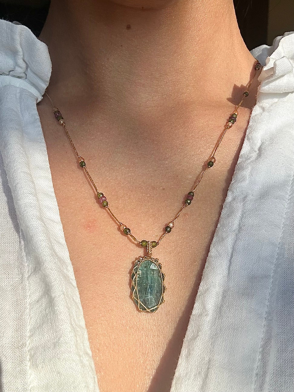 Collier Court Tibétain Kyanite Bleue (Rare) - Sharing