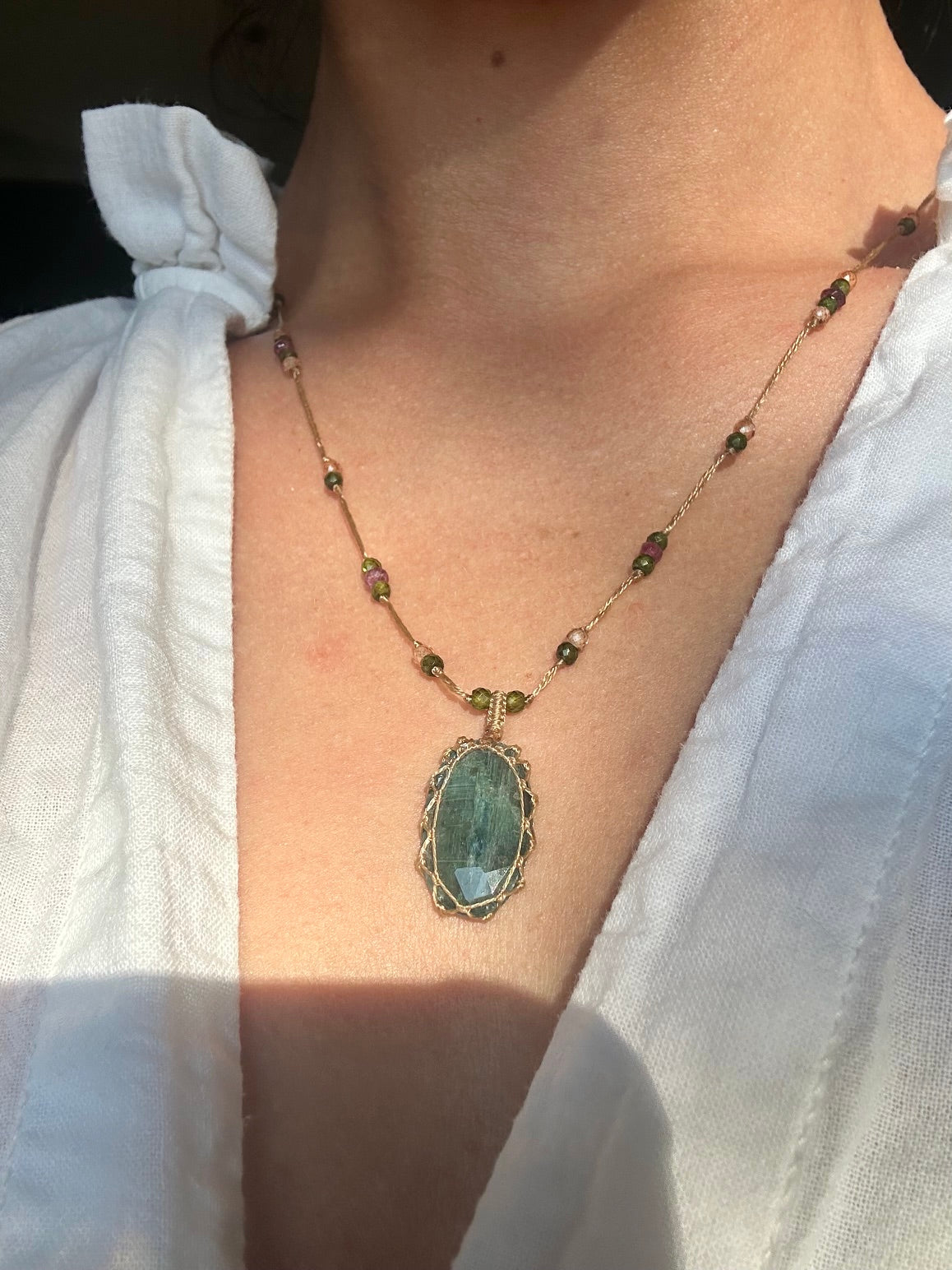 Collier Court Tibétain Kyanite Bleue (Rare) - Sharing