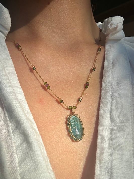 Collier Court Tibétain Kyanite Bleue (Rare) - Sharing
