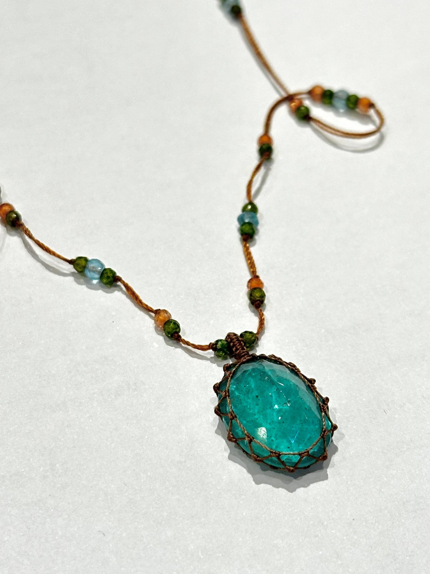 Collier Court Tibétain Ancient Roman Glass (Rare) - Sharing