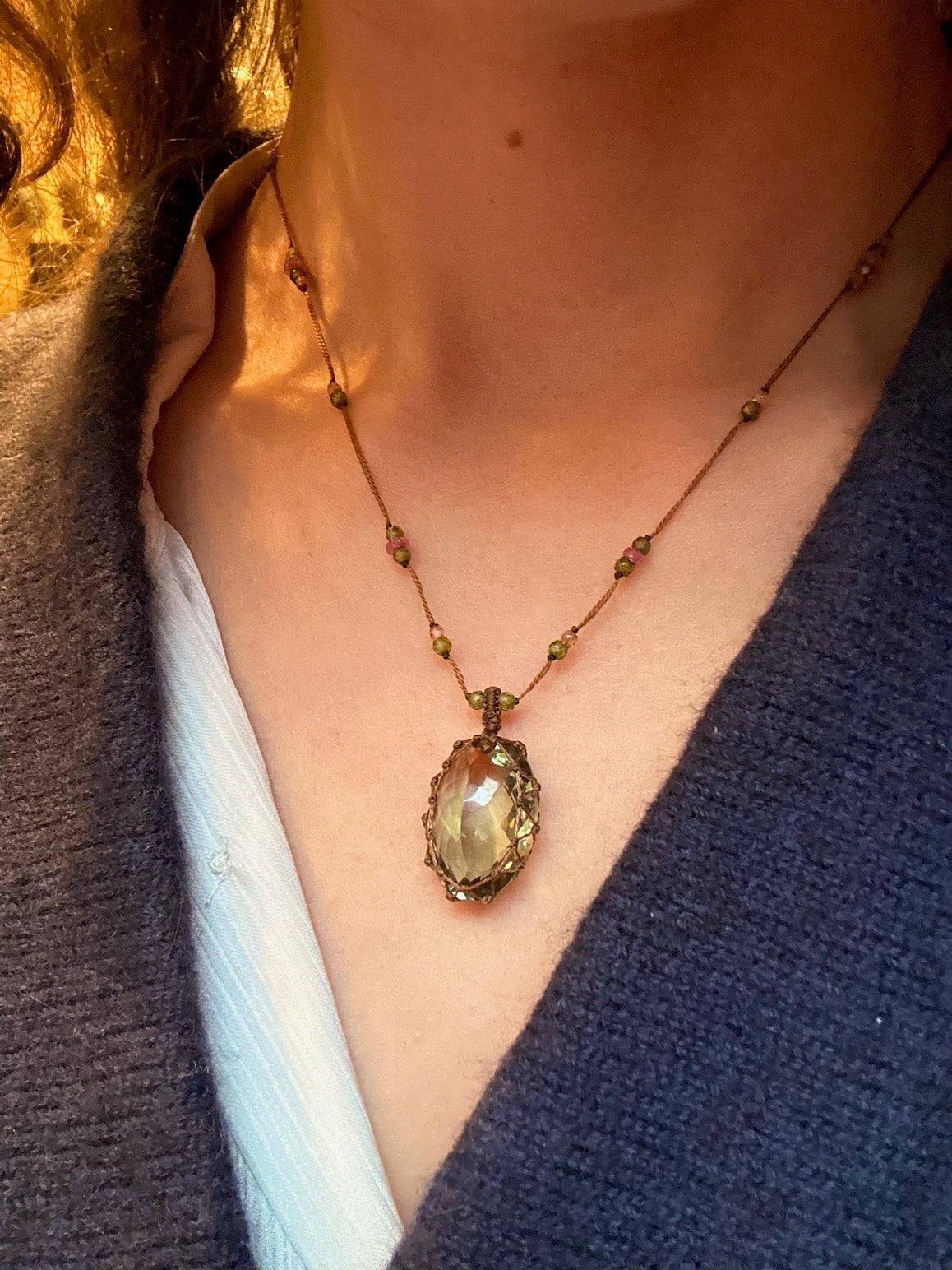 Collier Court Tibétain Améthyste Verte Fil Brun - Sharing