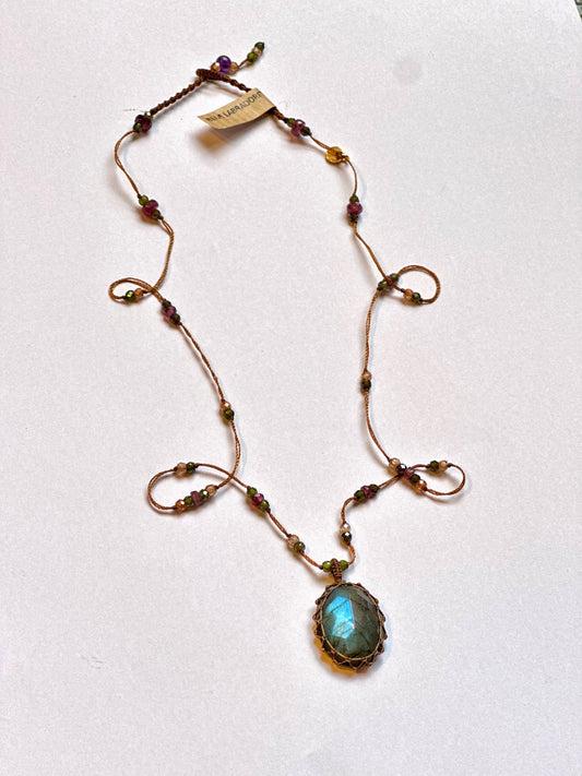 Collier Court Tibétain Labradorite Blue Fire - Sharing