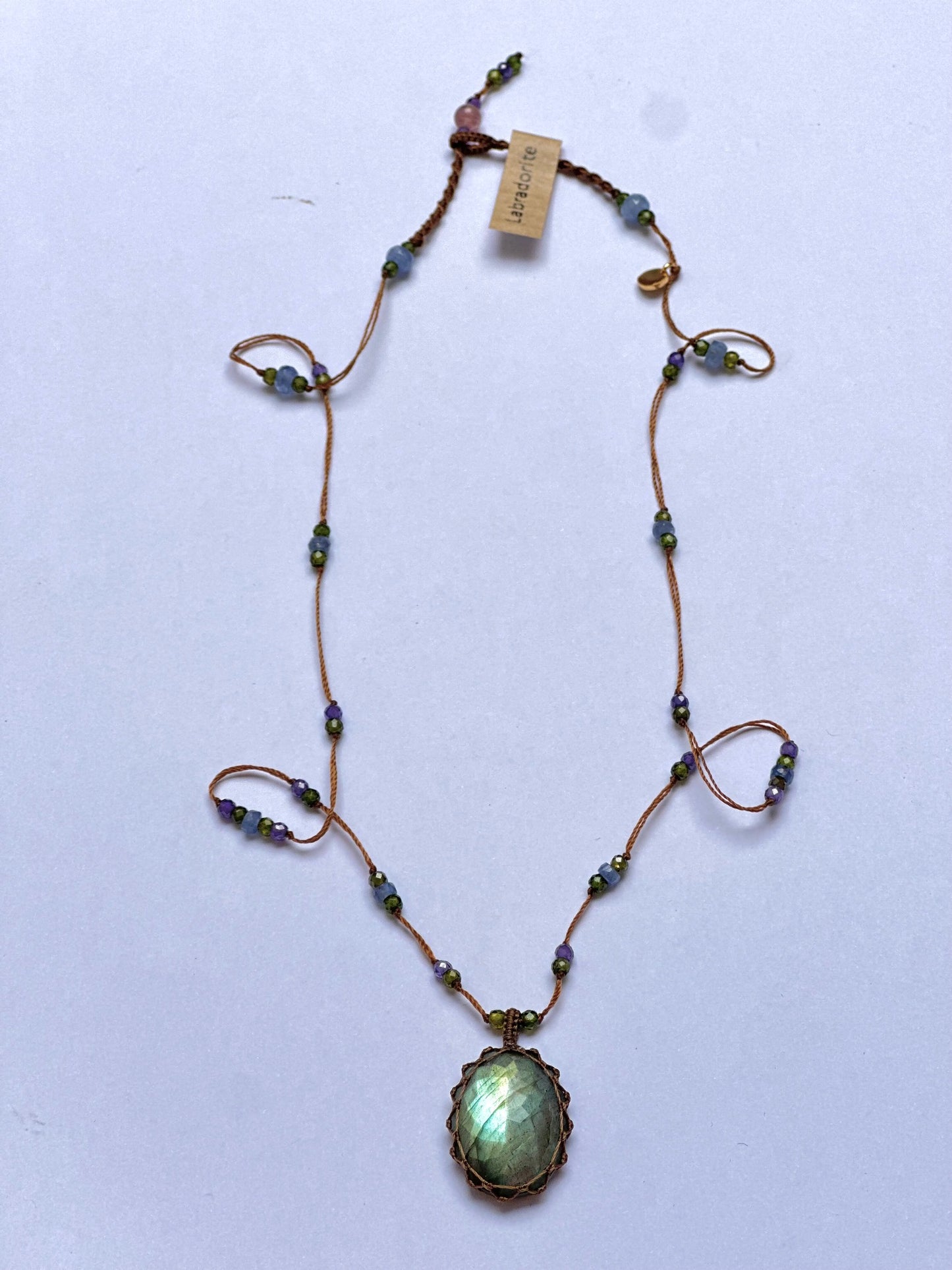 Collier Court Tibétain Labradorite Green Fire - Sharing