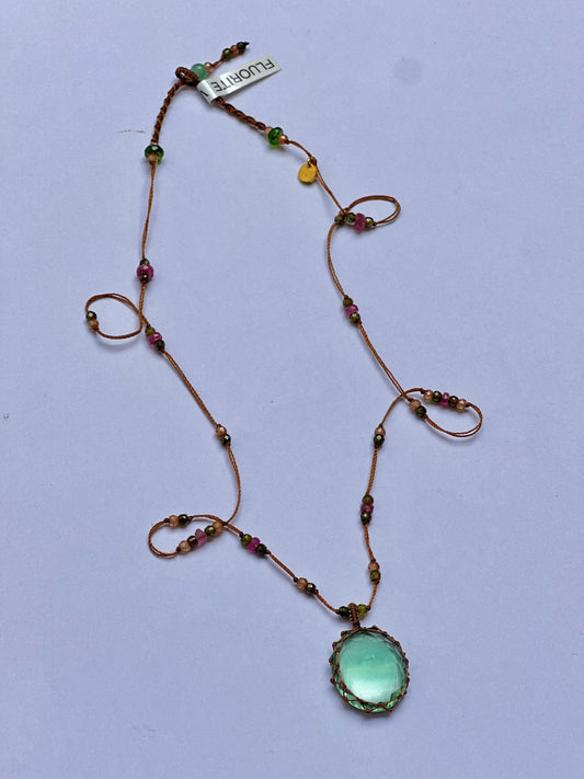 Collier Court Tibétain Fluorite Verte (Rare) - Sharing