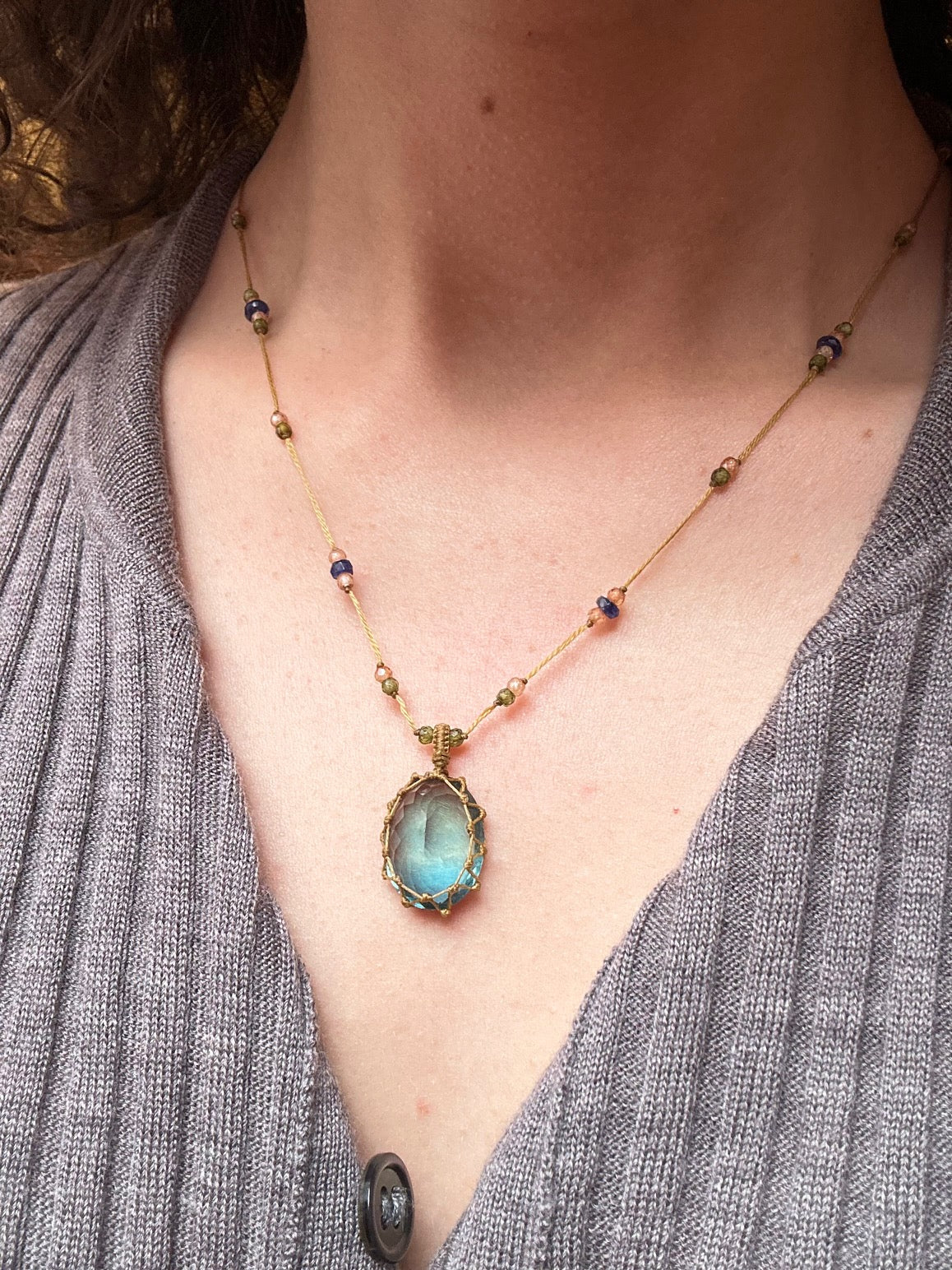 Collier Court Tibétain Fluorite Bleue (Rare) - Sharing