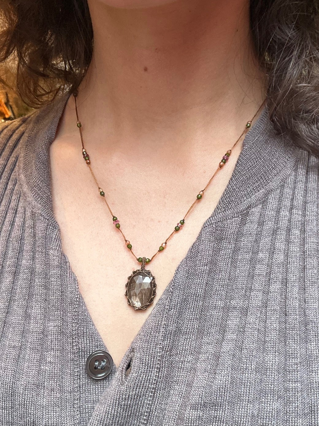 Collier Court Tibétain Corundum Foncé Fil Brun - Sharing