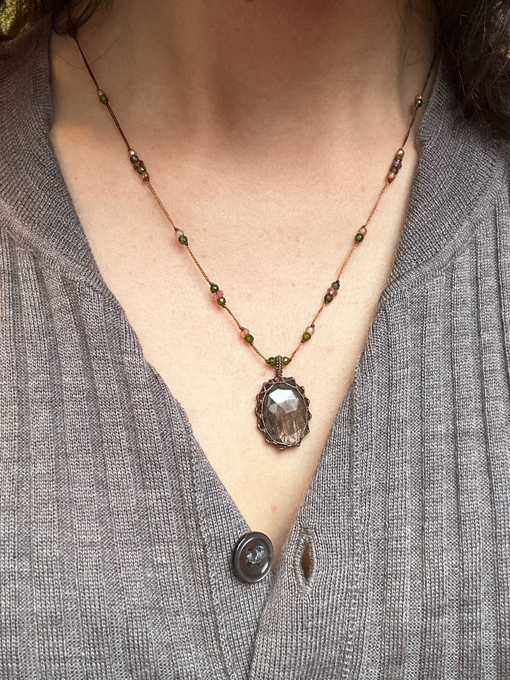 Collier Court Tibétain Corundum Foncé Fil Brun - Sharing