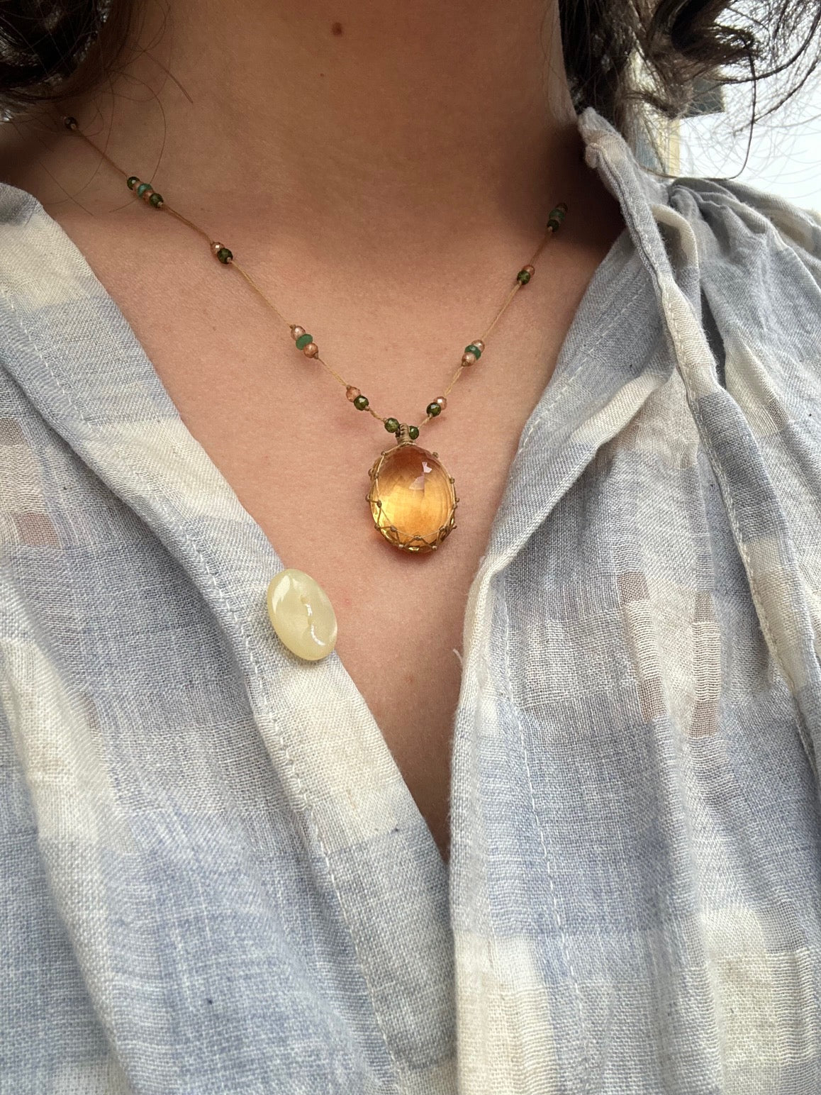 Collier Court Tibétain Citrine Fil Doré - Sharing