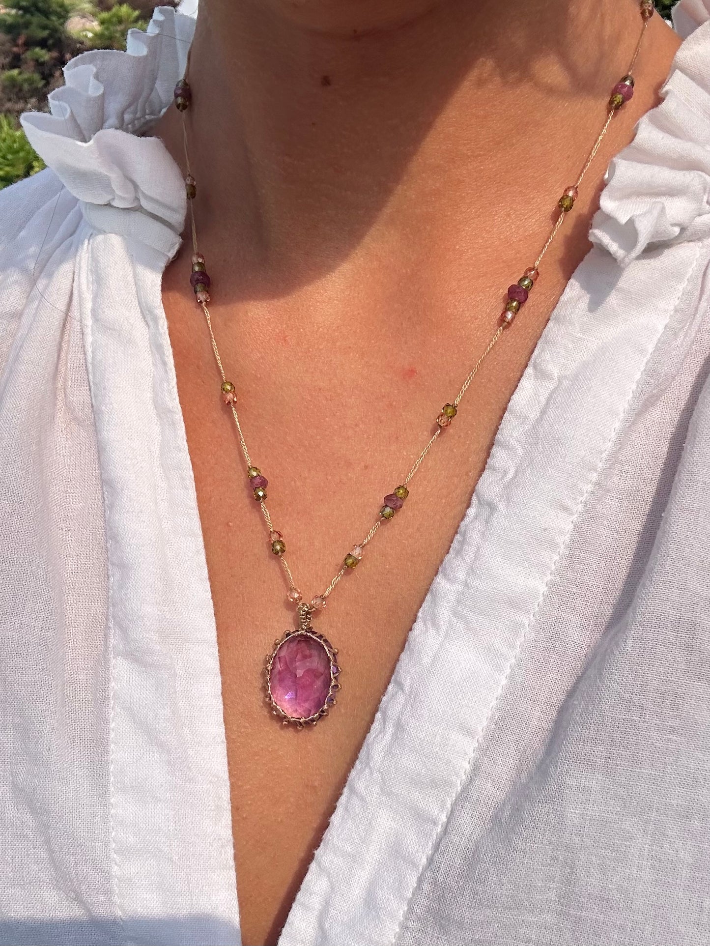Collier Court Tibétain Améthyste Violette Fil Doré 2 - Sharing