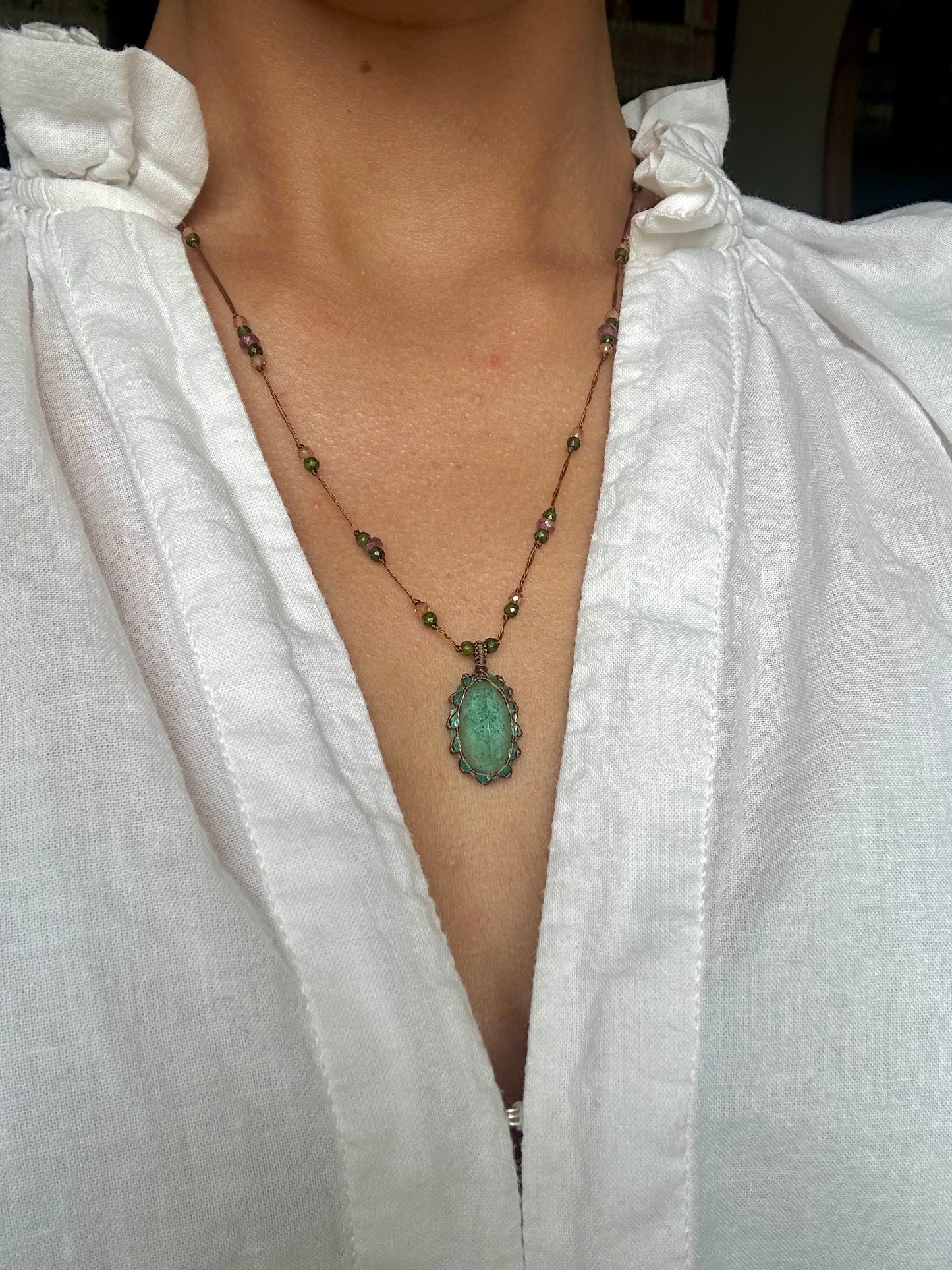 Collier Court Tibétain Ancient Roman Glass - Sharing