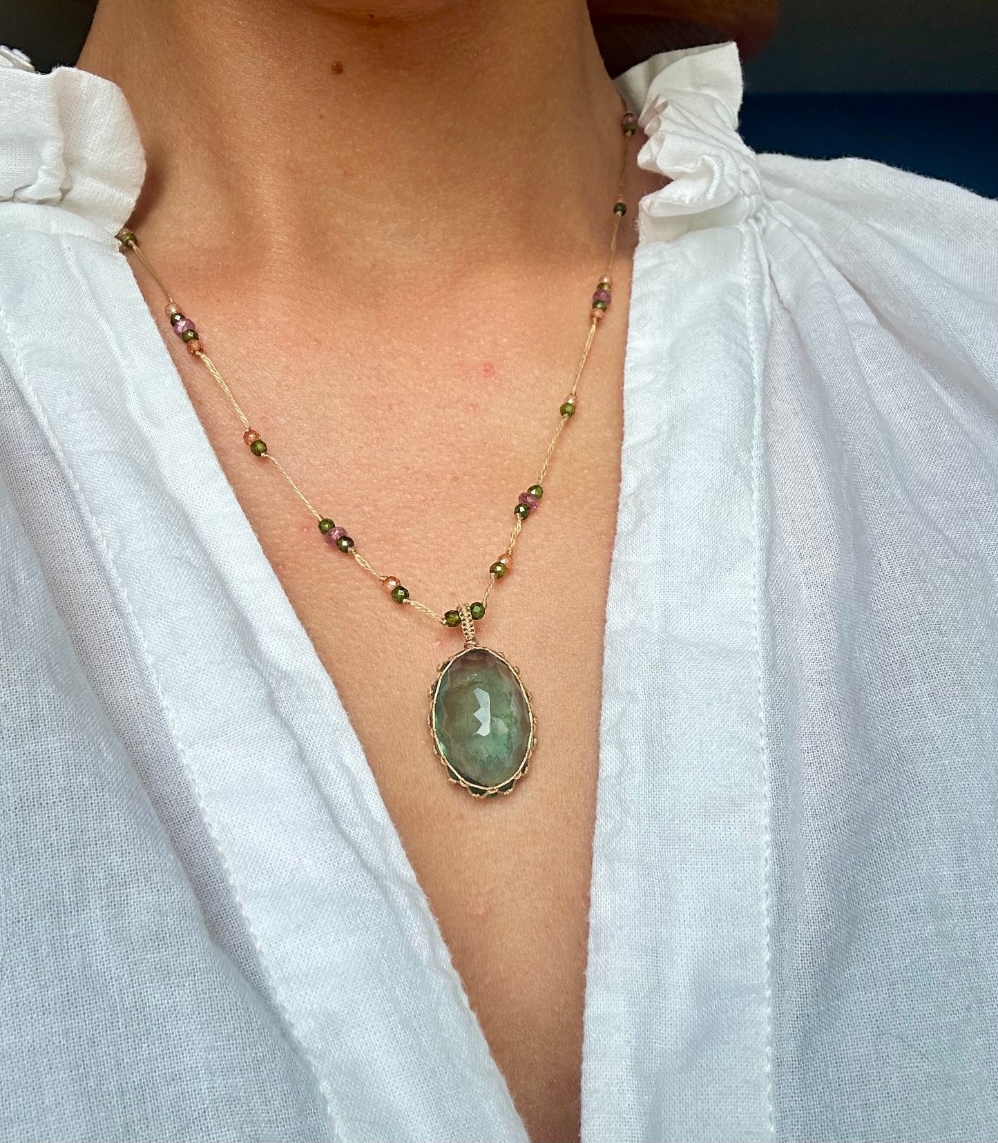 Collier Court Tibétain Fluorite Bleue (Rare) - Sharing
