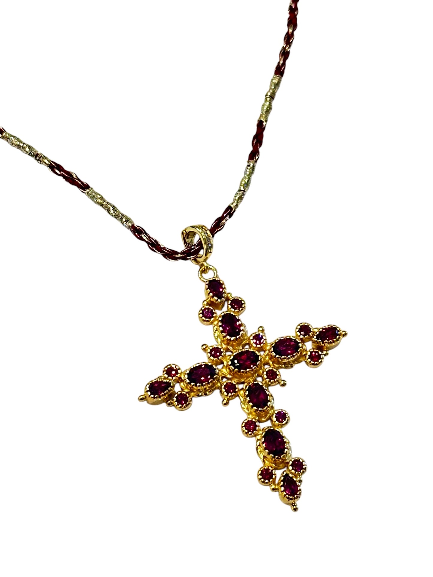 Collier Croix Grenade Grenat Rhodolite Fil de Soie - Room Service